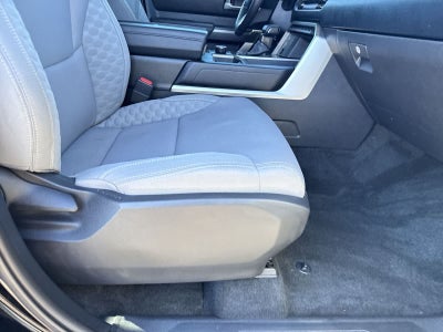 Toyota Tundra SR5 2023