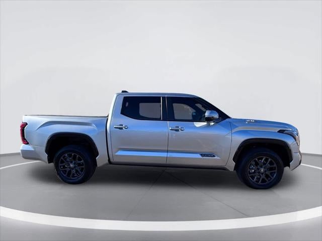 Toyota Tundra Platinum Hybrid 2026