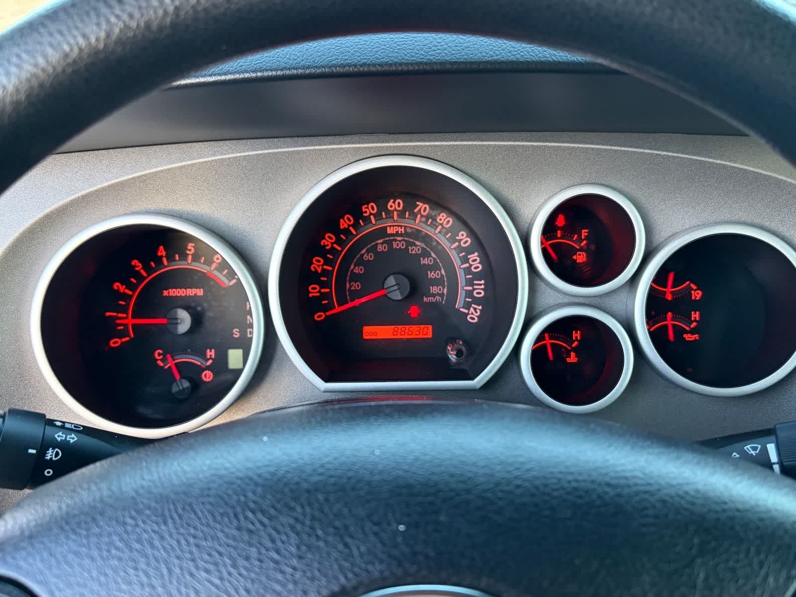 Toyota Tundra 2013, doble cabina, motor V8 de 4,6 l, cambio automático de 6 velocidades (nacional)