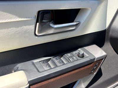 Toyota Tundra Capstone Hybrid 2023