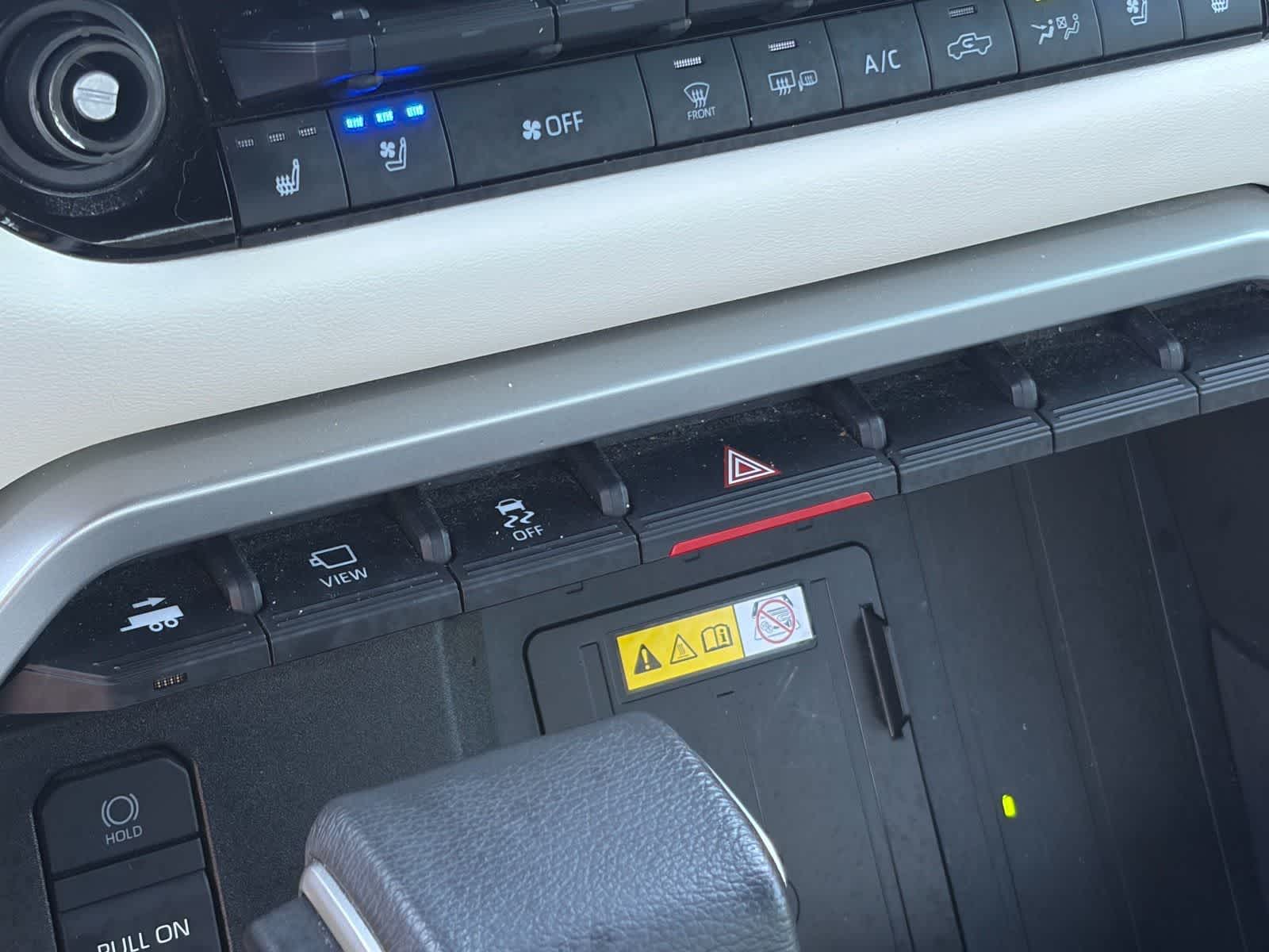 Toyota Tundra Capstone Hybrid 2023