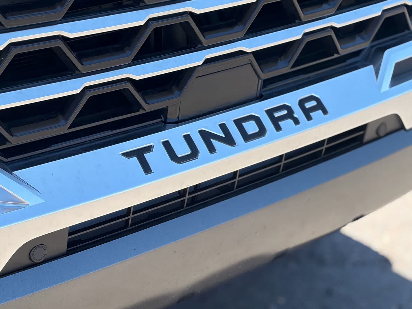 Toyota Tundra Capstone Hybrid 2023