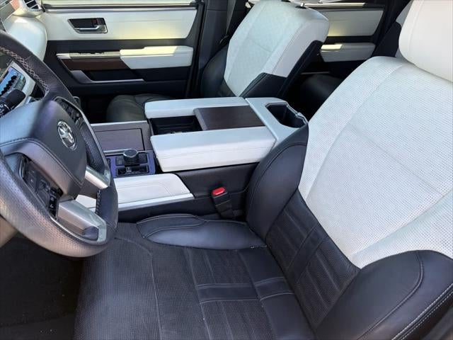 Toyota Tundra Capstone Hybrid 2023