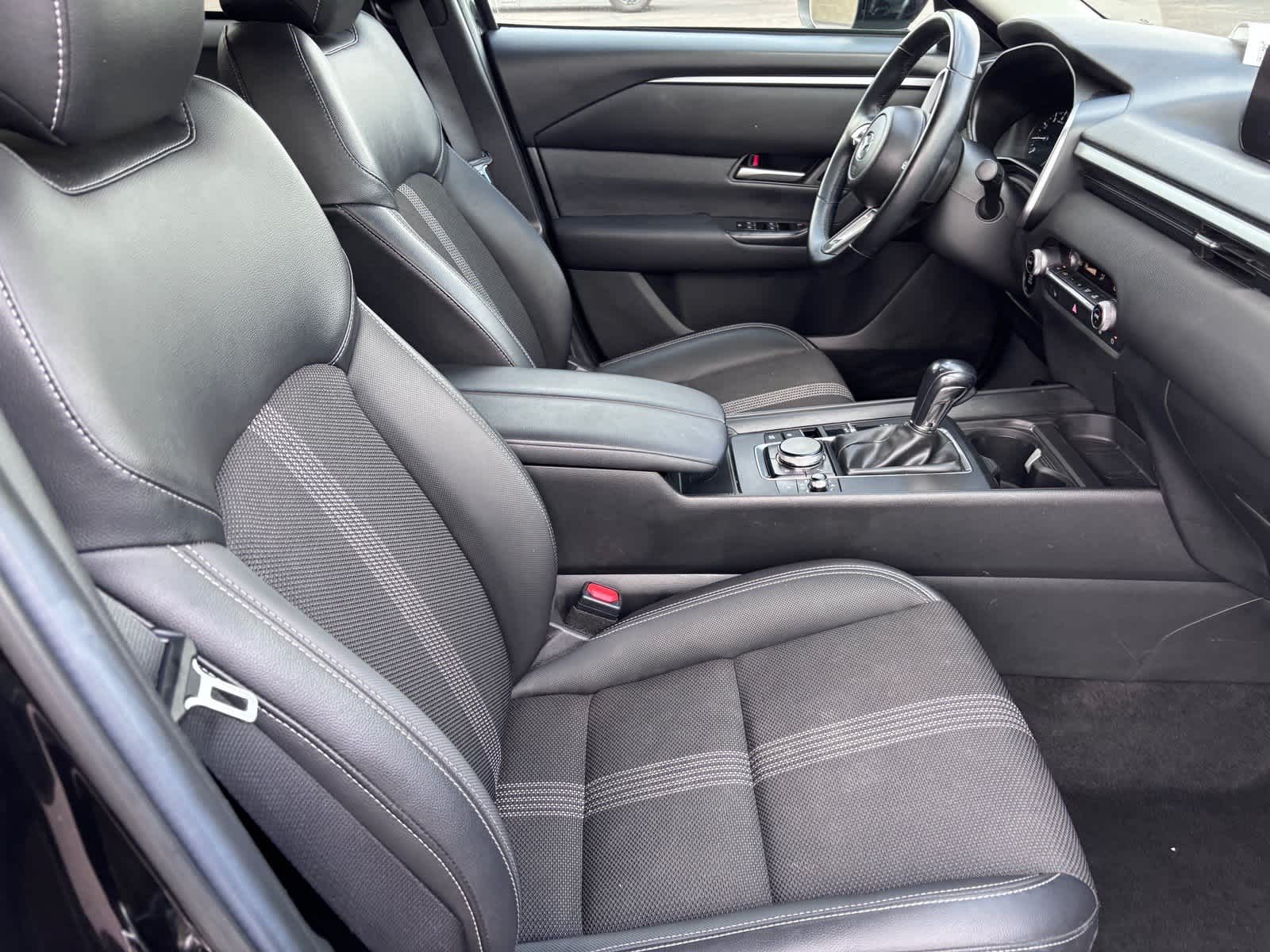 Mazda CX-50 2.5 S con paquete Preferred (2025)