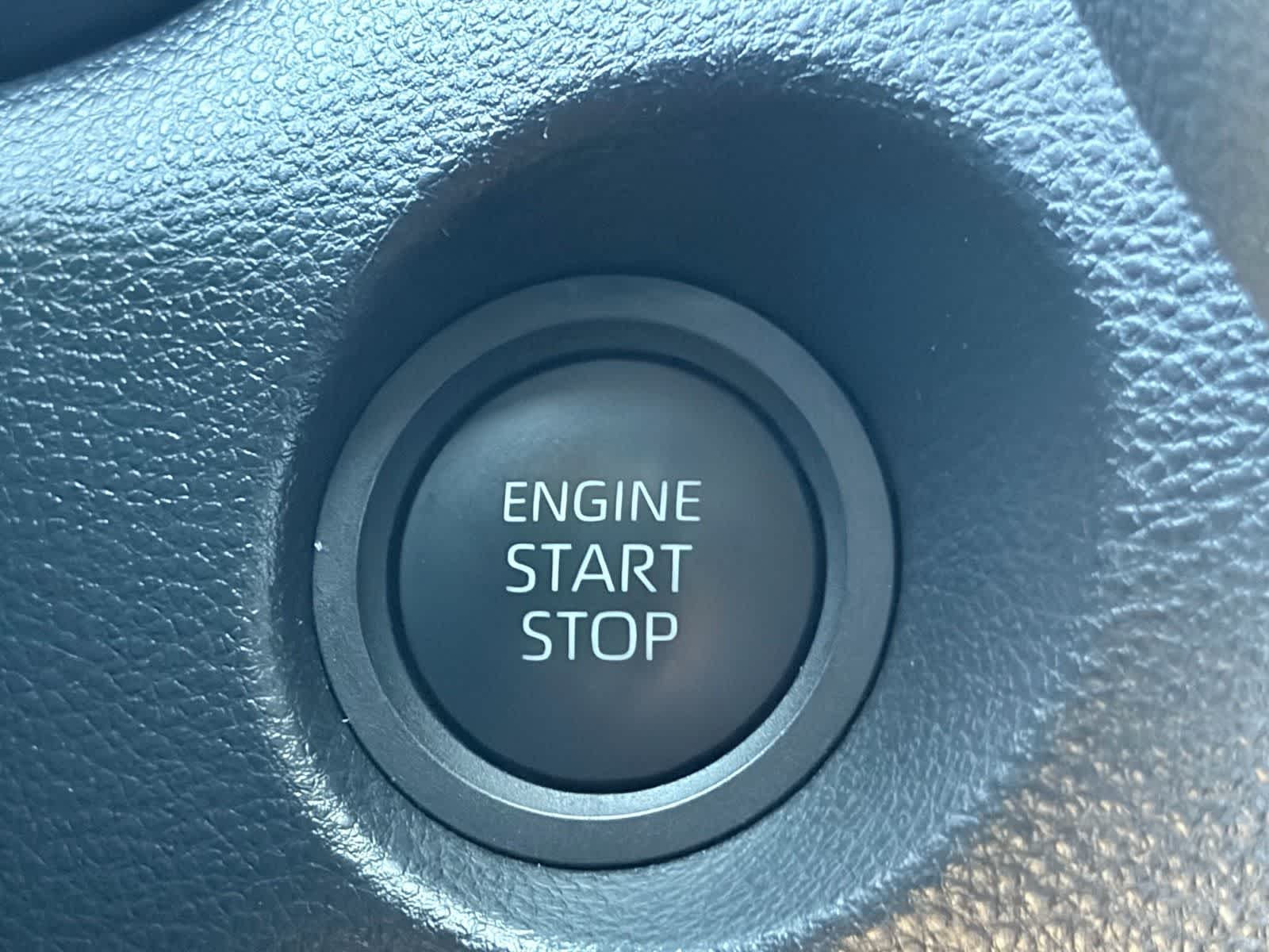 Toyota Corolla Cross LE 2025