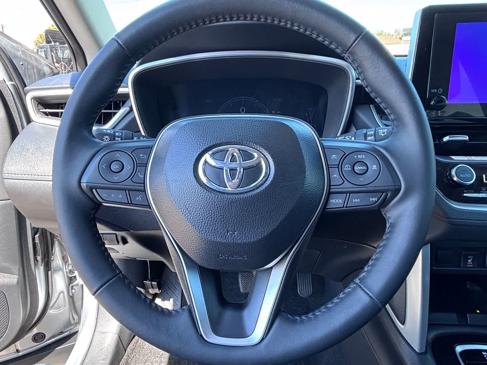 2025 Toyota Corolla Cross XLE