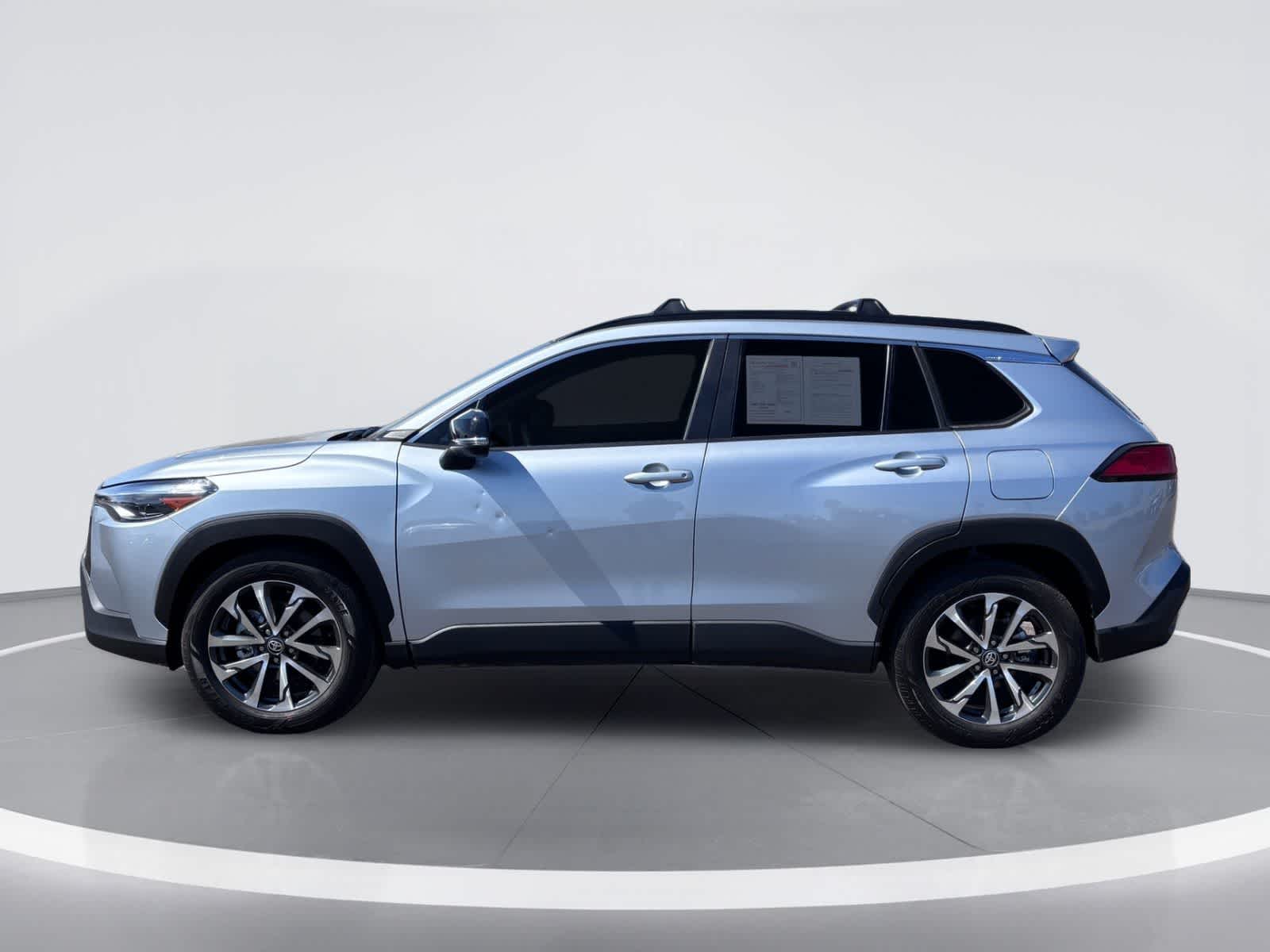 2025 Toyota Corolla Cross XLE