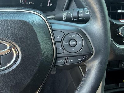 2025 Toyota Corolla Cross XLE
