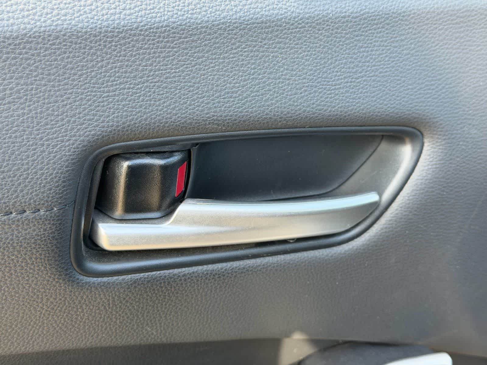 Toyota Corolla Cross XLE 2025