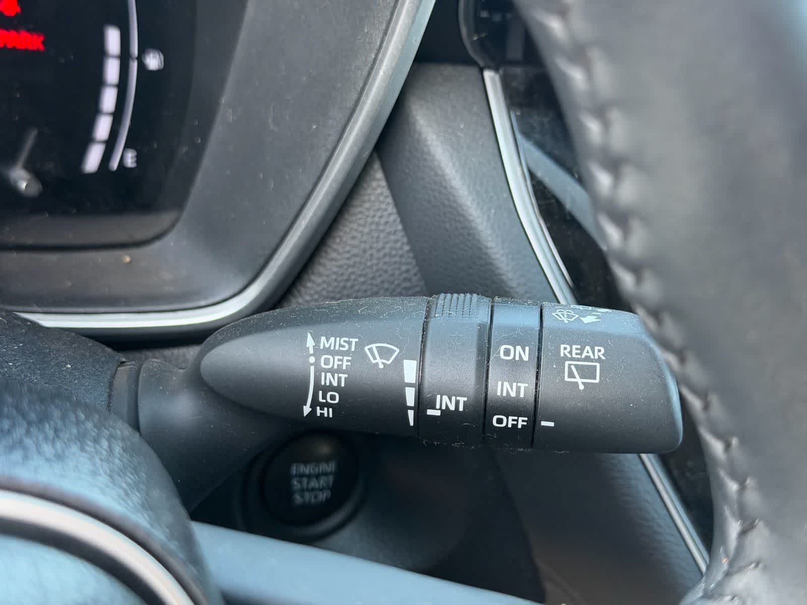 Toyota Corolla Cross XLE 2025