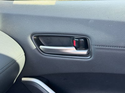 Toyota Corolla Cross XLE 2025