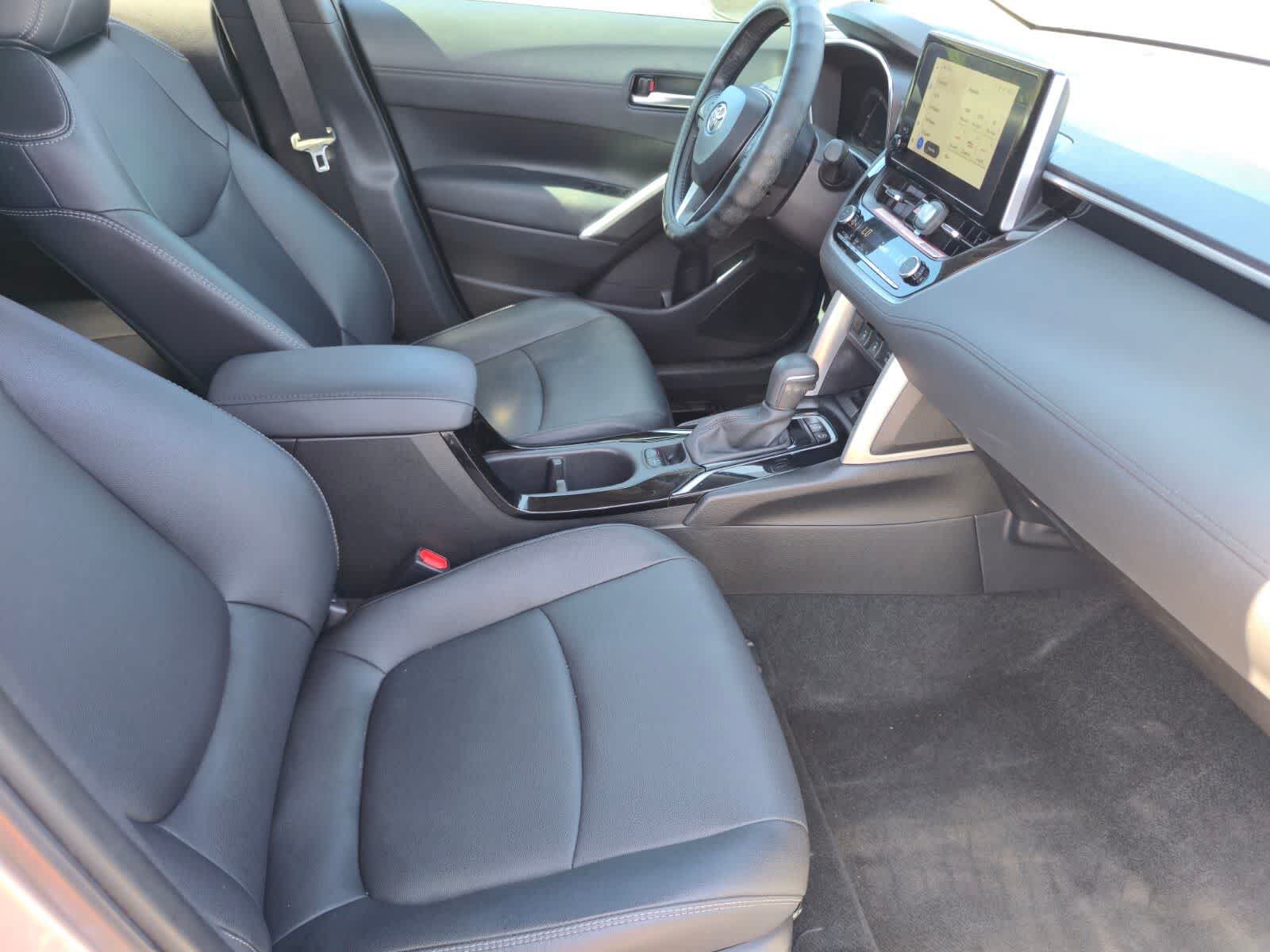 Toyota Corolla Cross XLE 2024