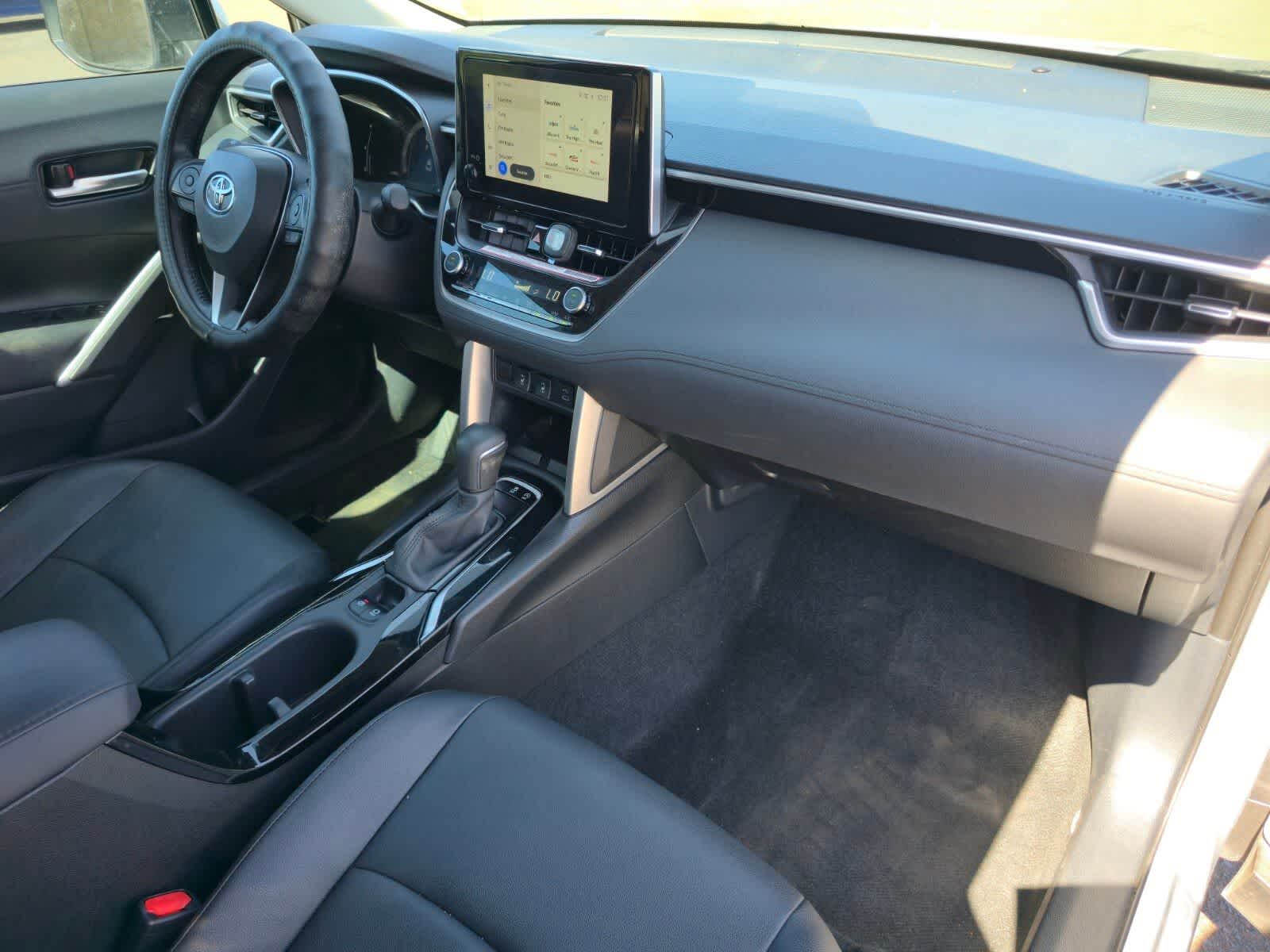 Toyota Corolla Cross XLE 2024