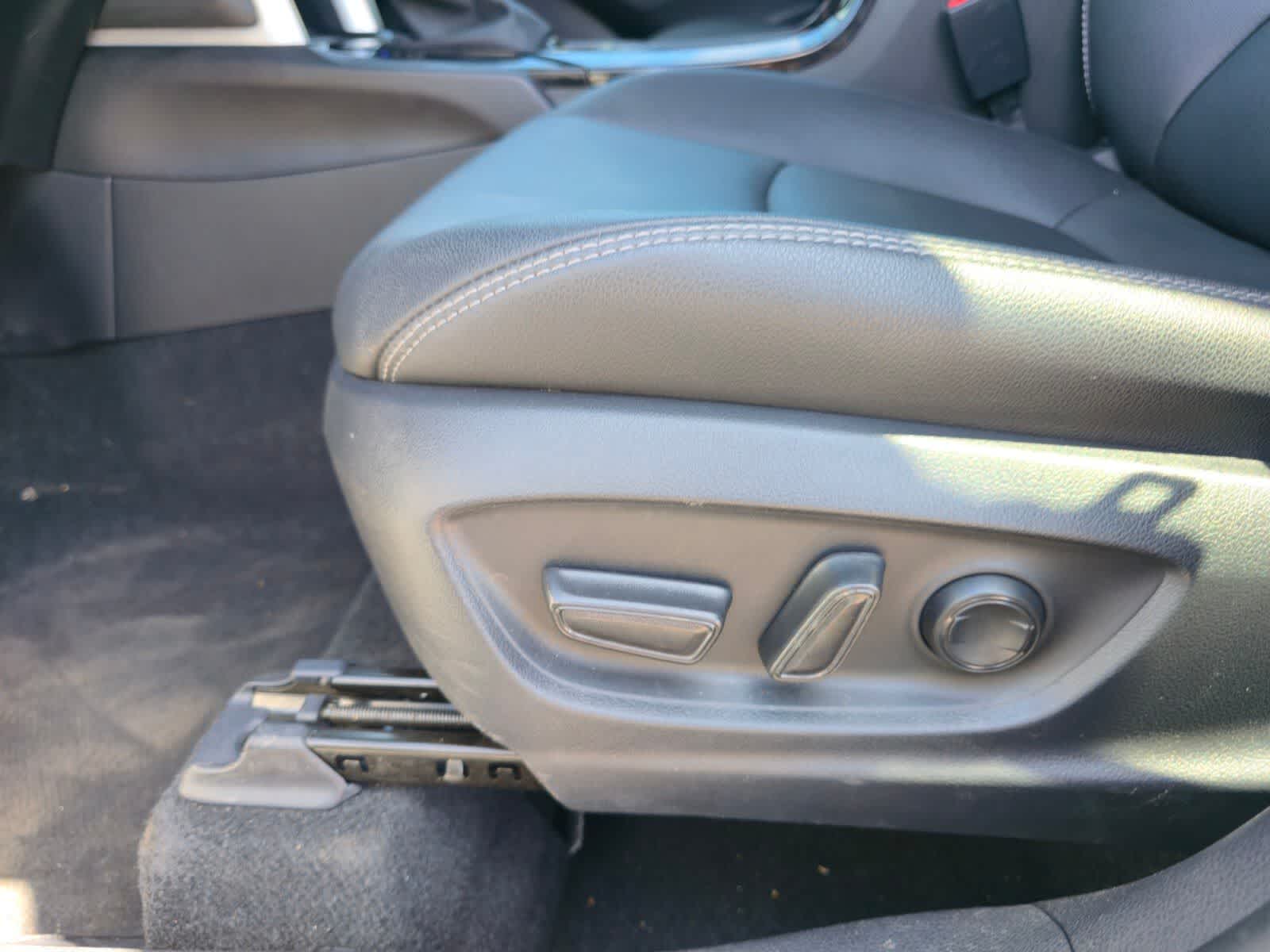 Toyota Corolla Cross XLE 2024