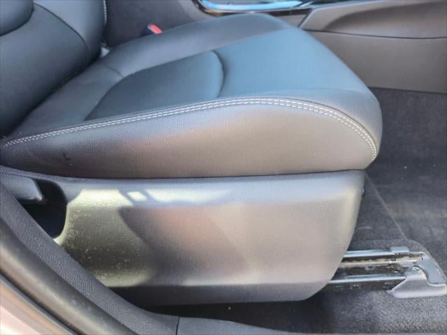 Toyota Corolla Cross XLE 2024