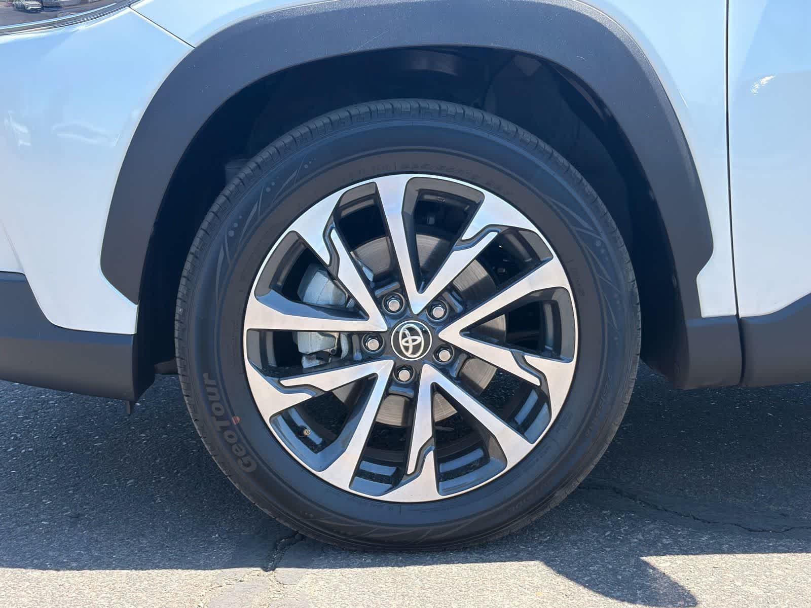 Toyota Corolla Cross XLE 2024