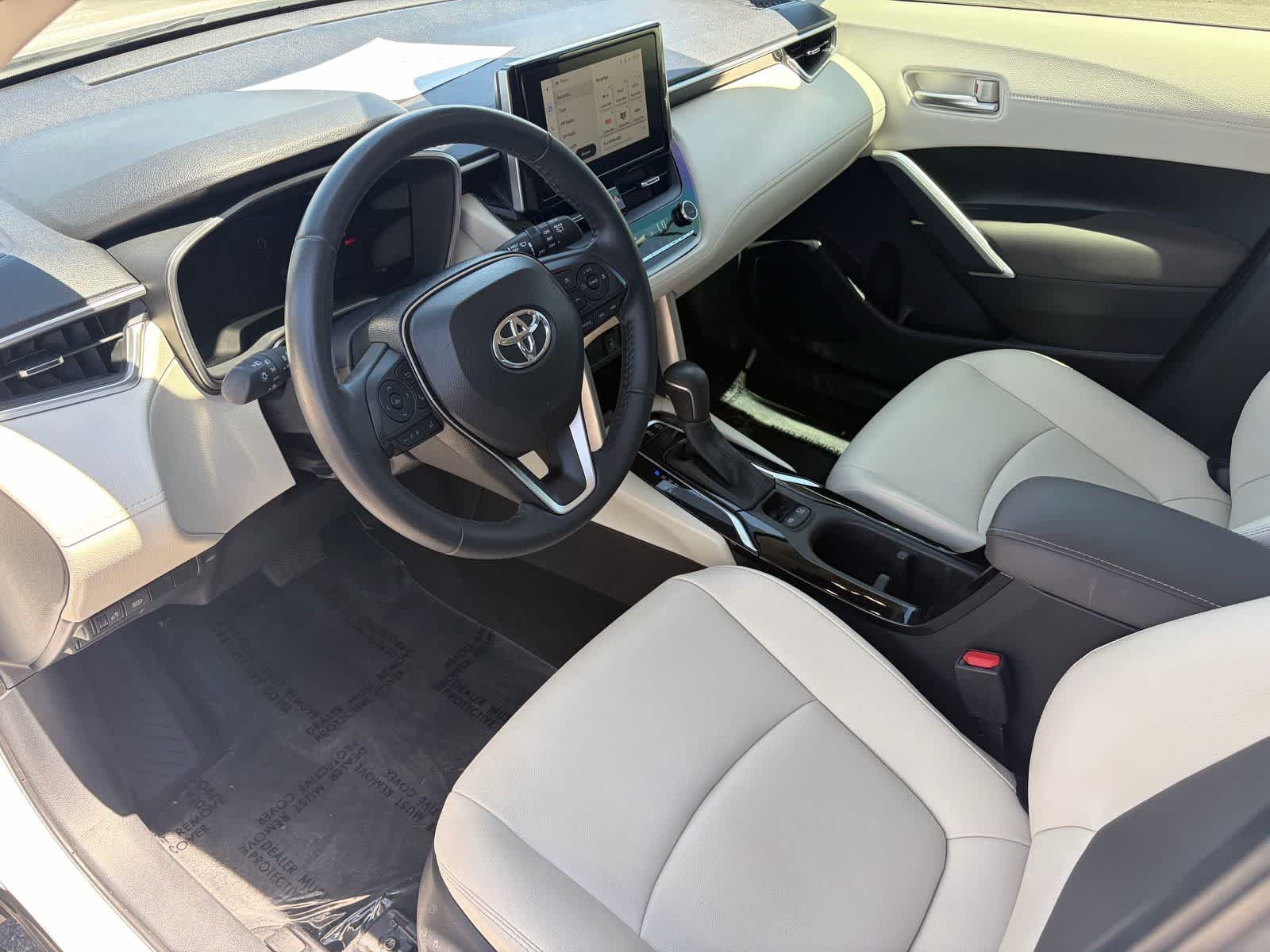 Toyota Corolla Cross XLE 2024