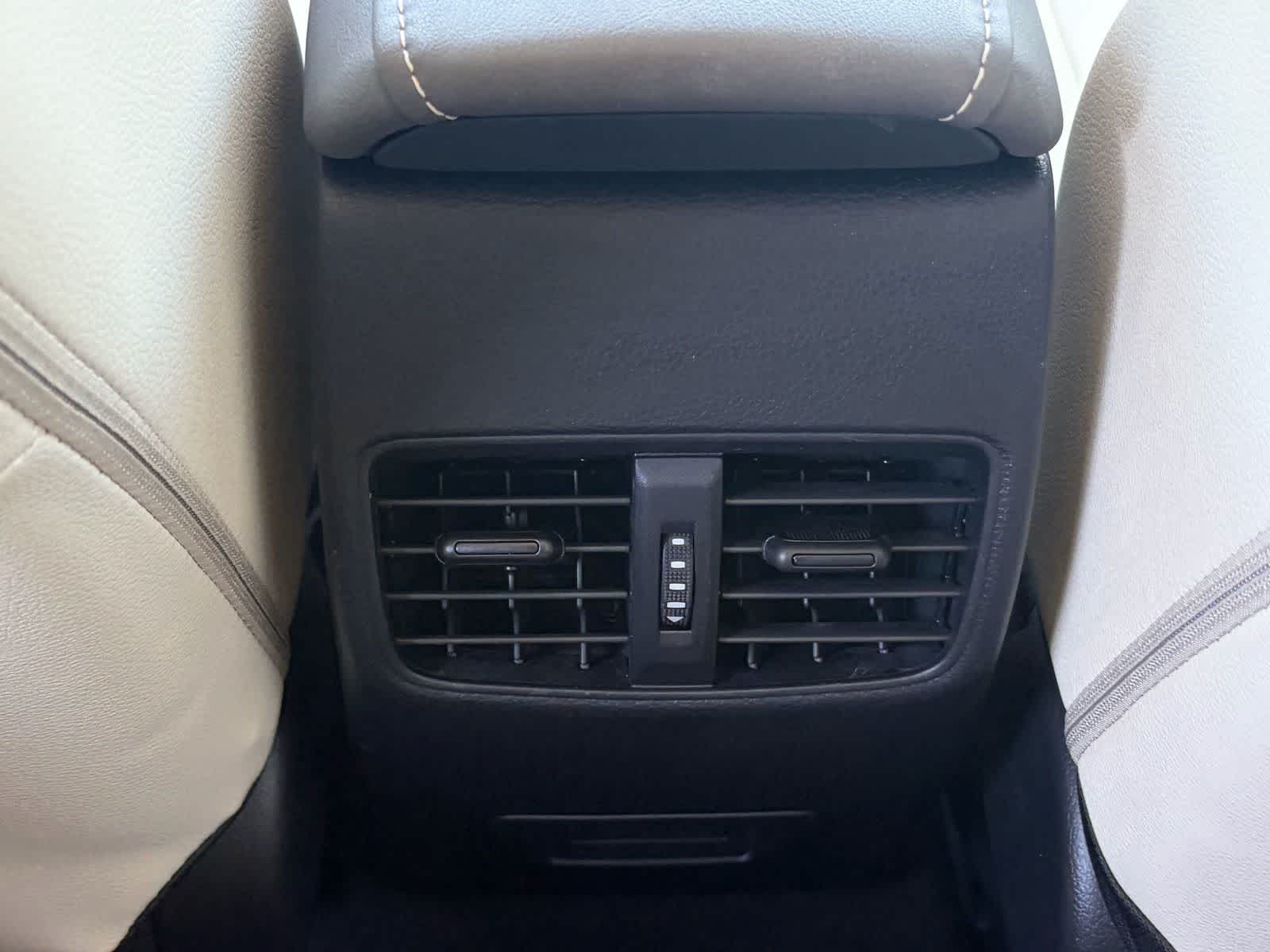 Toyota Corolla Cross XLE 2024