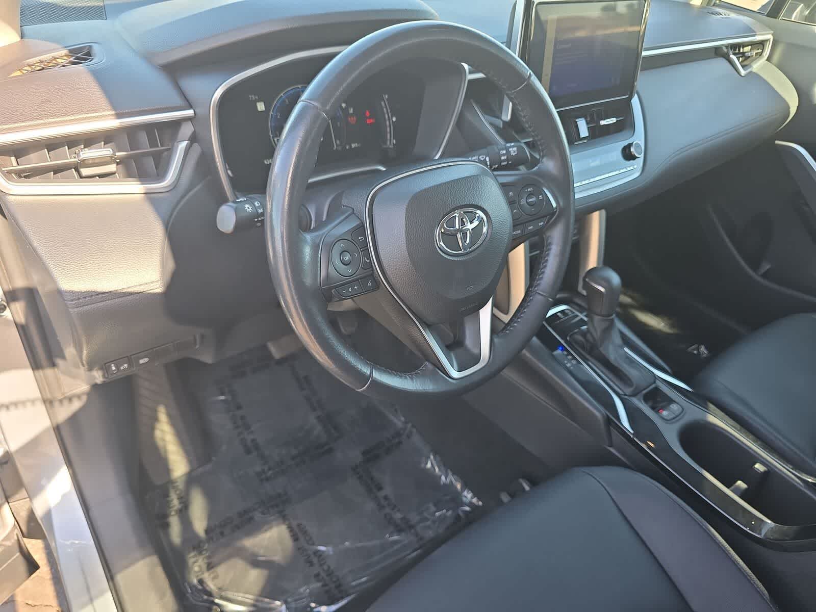 Toyota Corolla Cross XLE 2024
