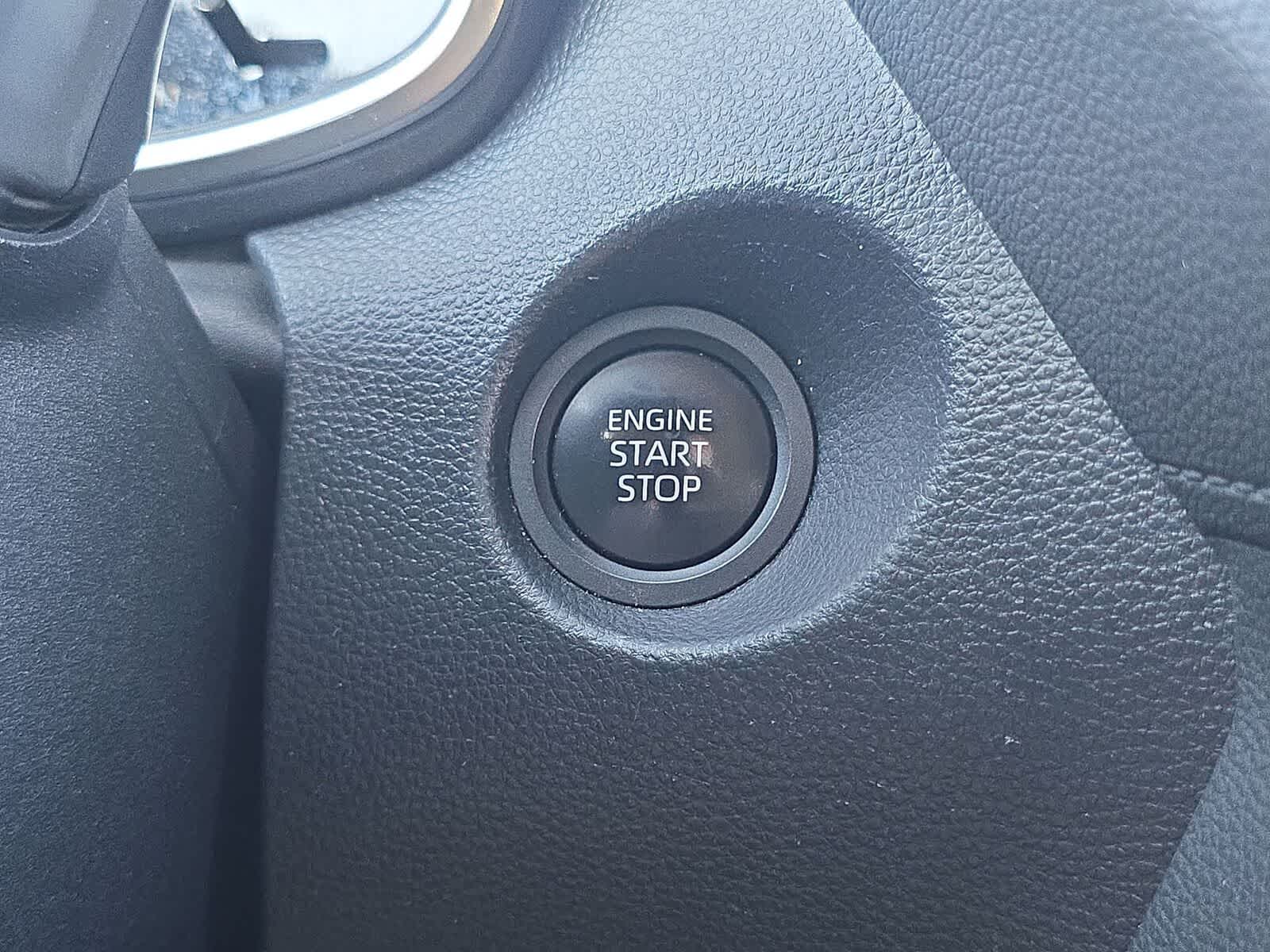 Toyota Corolla Cross XLE 2024