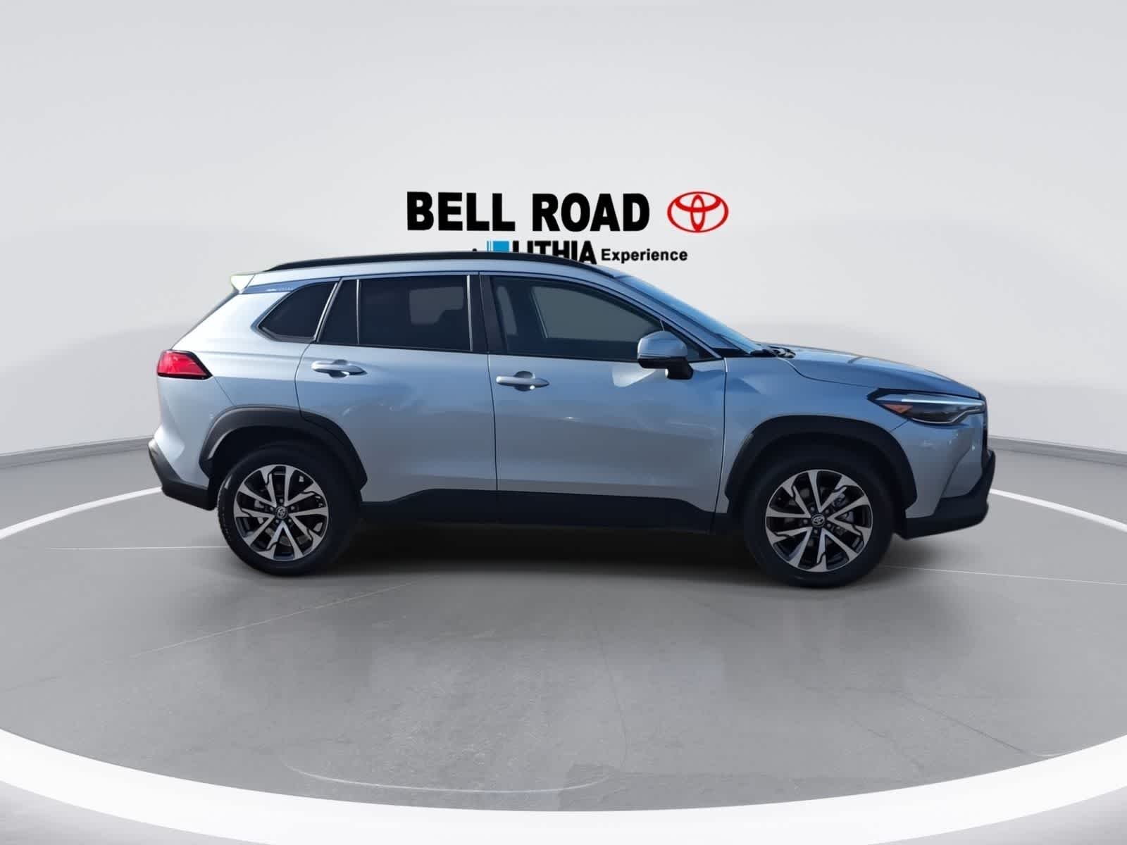 Toyota Corolla Cross XLE 2024
