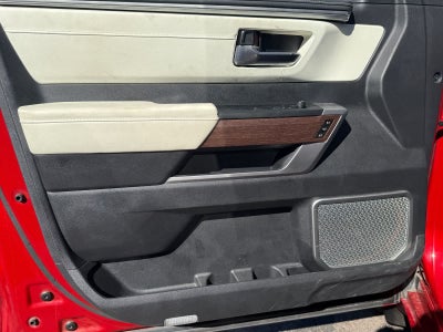 Toyota Sequoia Capstone 2024