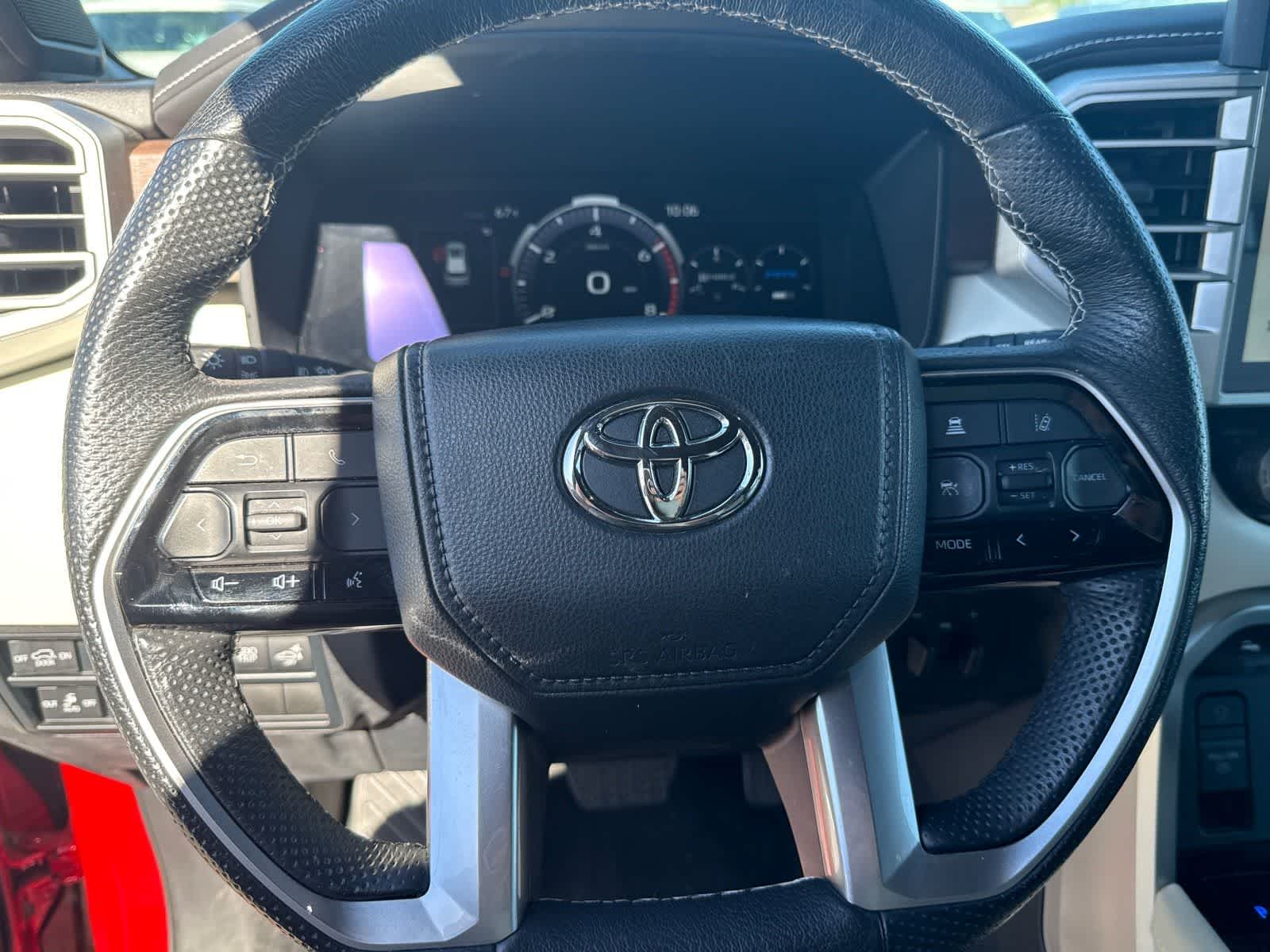 Toyota Sequoia Capstone 2024