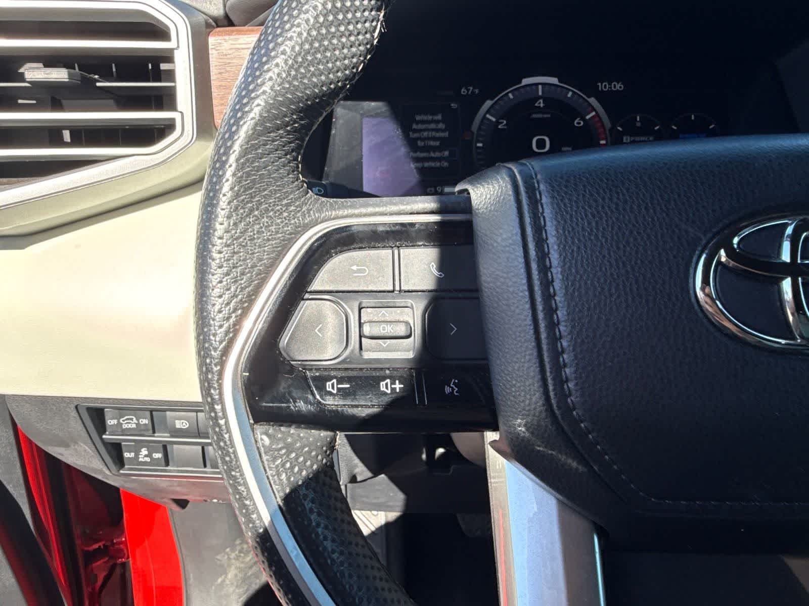 Toyota Sequoia Capstone 2024