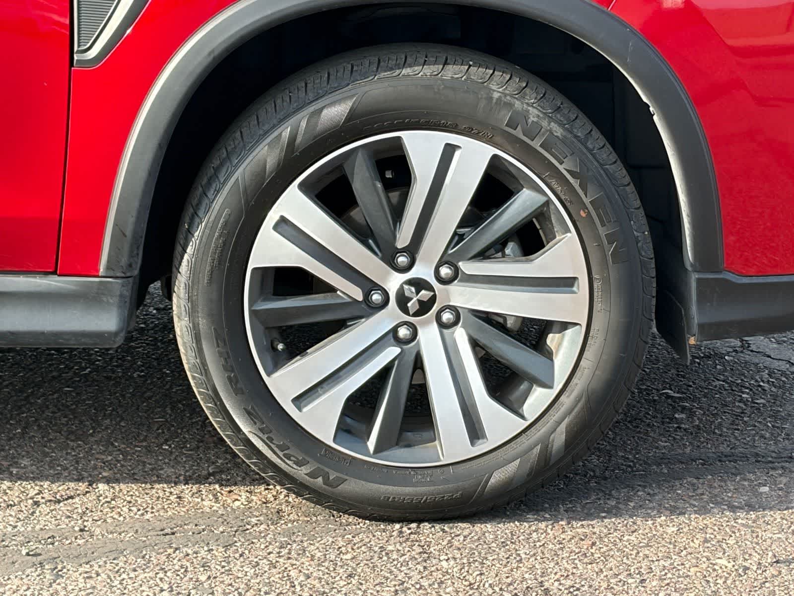 Mitsubishi Outlander Sport ES 2025