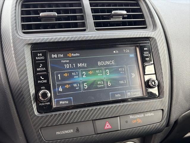 Mitsubishi Outlander Sport ES 2025
