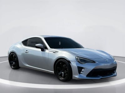 Toyota 86 de 2017 con cambio manual (Nacional)