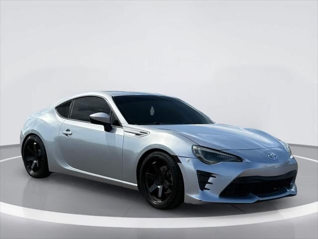 Toyota 86 de 2017 con cambio manual (Nacional)