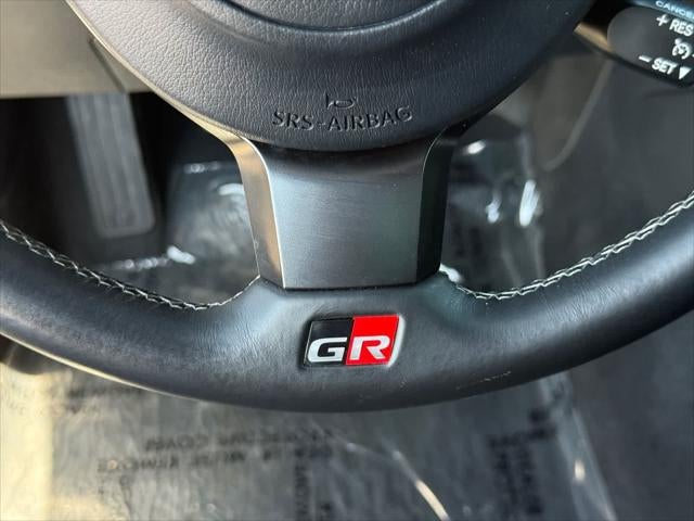 Toyota GR86 2023 con cambio manual (nacional)