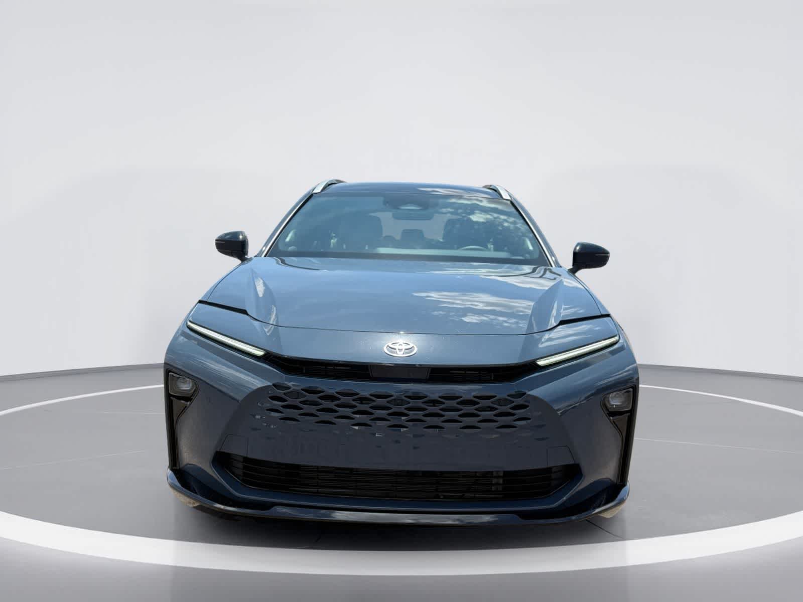 Toyota Crown Signia Limited 2025
