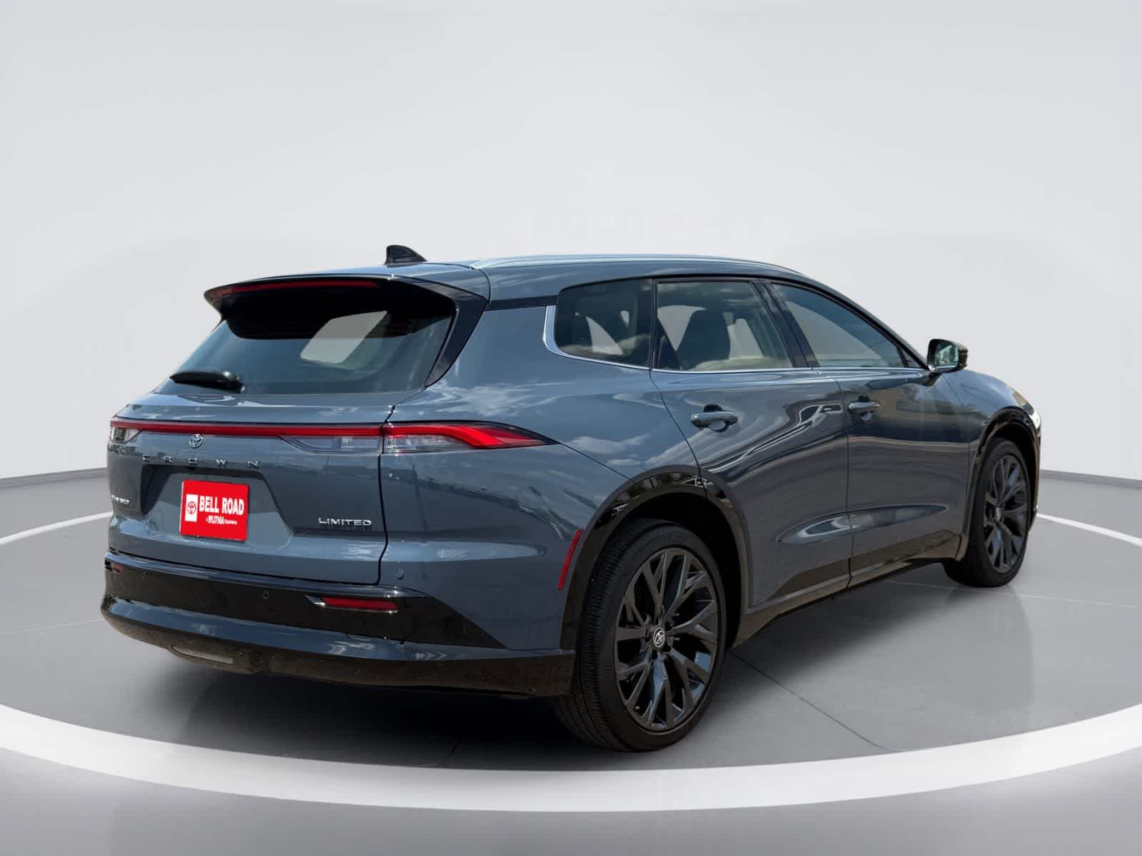 Toyota Crown Signia Limited 2025