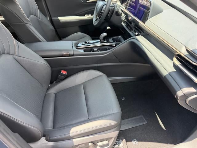 Toyota Crown Signia Limited 2025