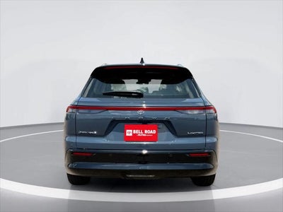 Toyota Crown Signia Limited 2025