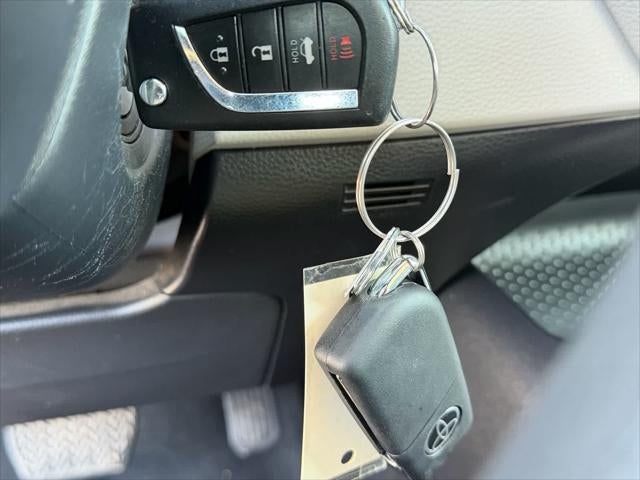 Toyota Corolla Hybrid LE 2024