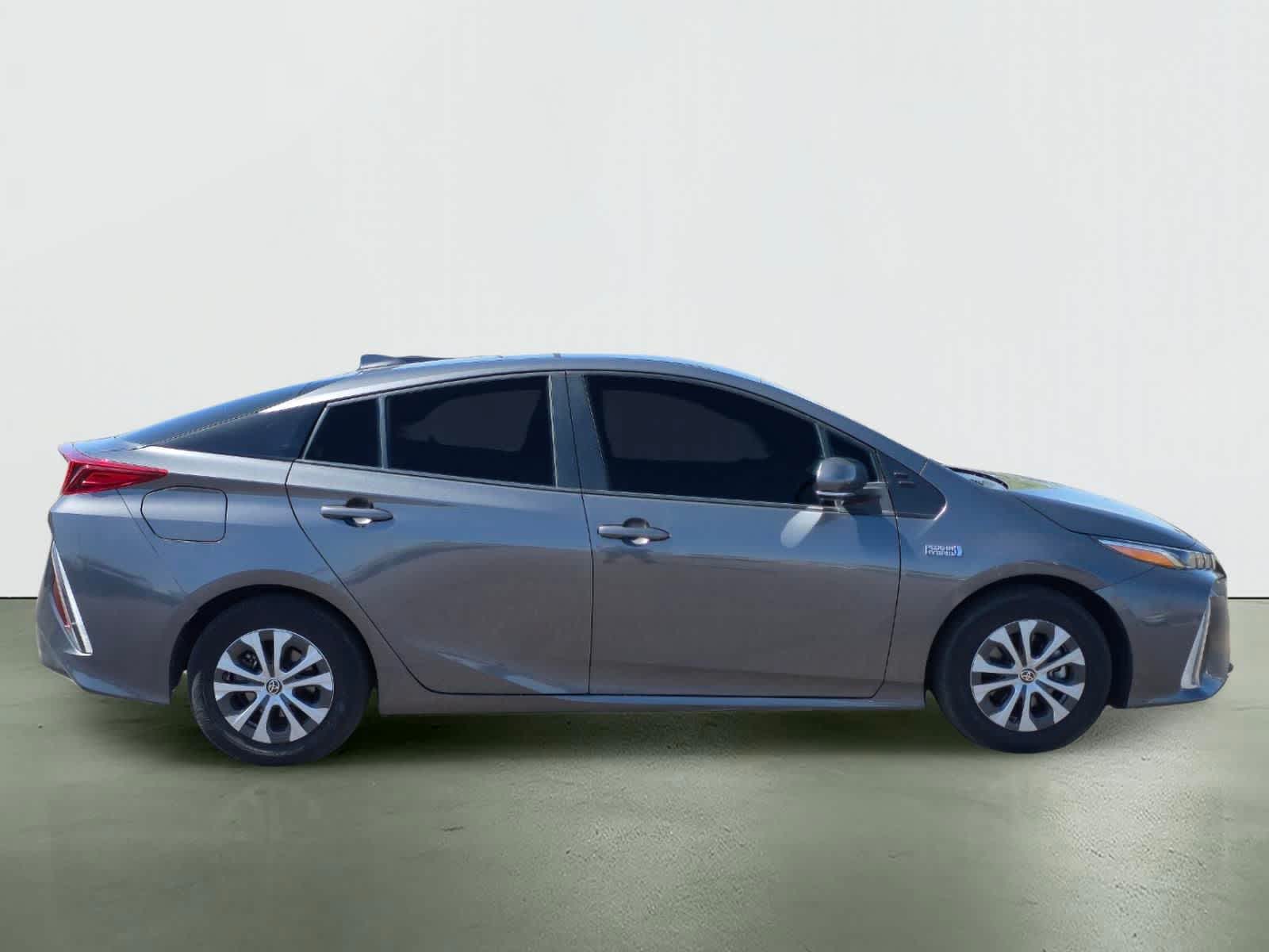 Toyota Prius Prime LE 2021