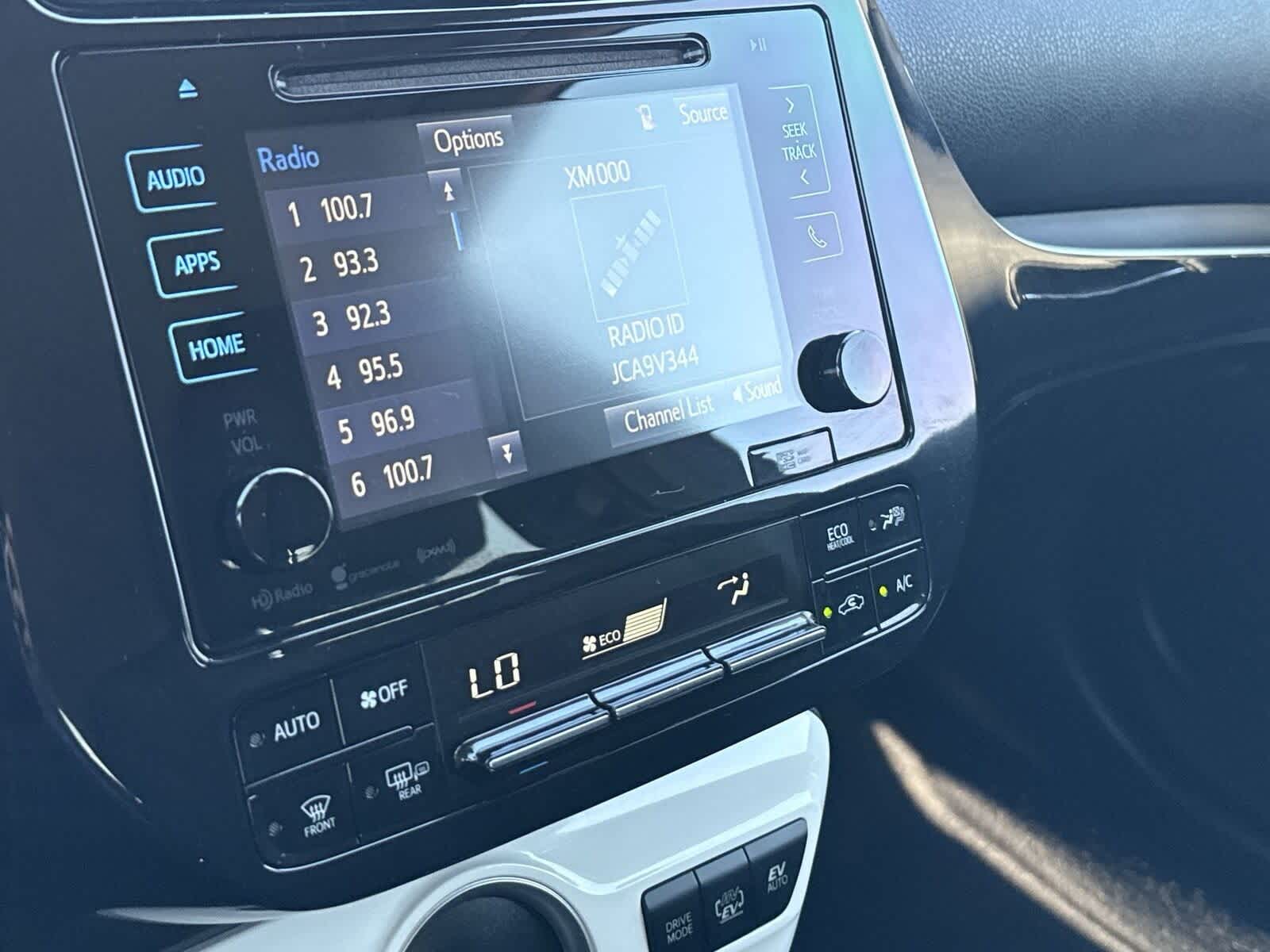 Toyota Prius Prime Plus 2017