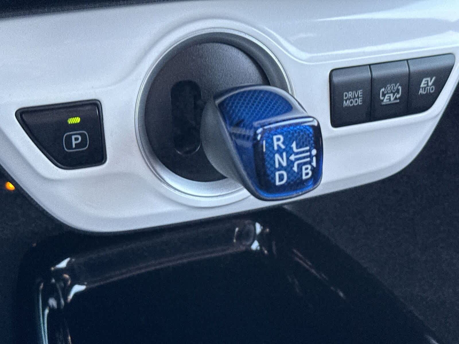 Toyota Prius Prime Plus 2017