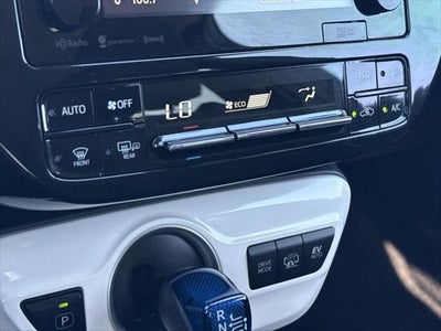 Toyota Prius Prime Plus 2017