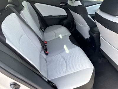 Toyota Prius Two 2016