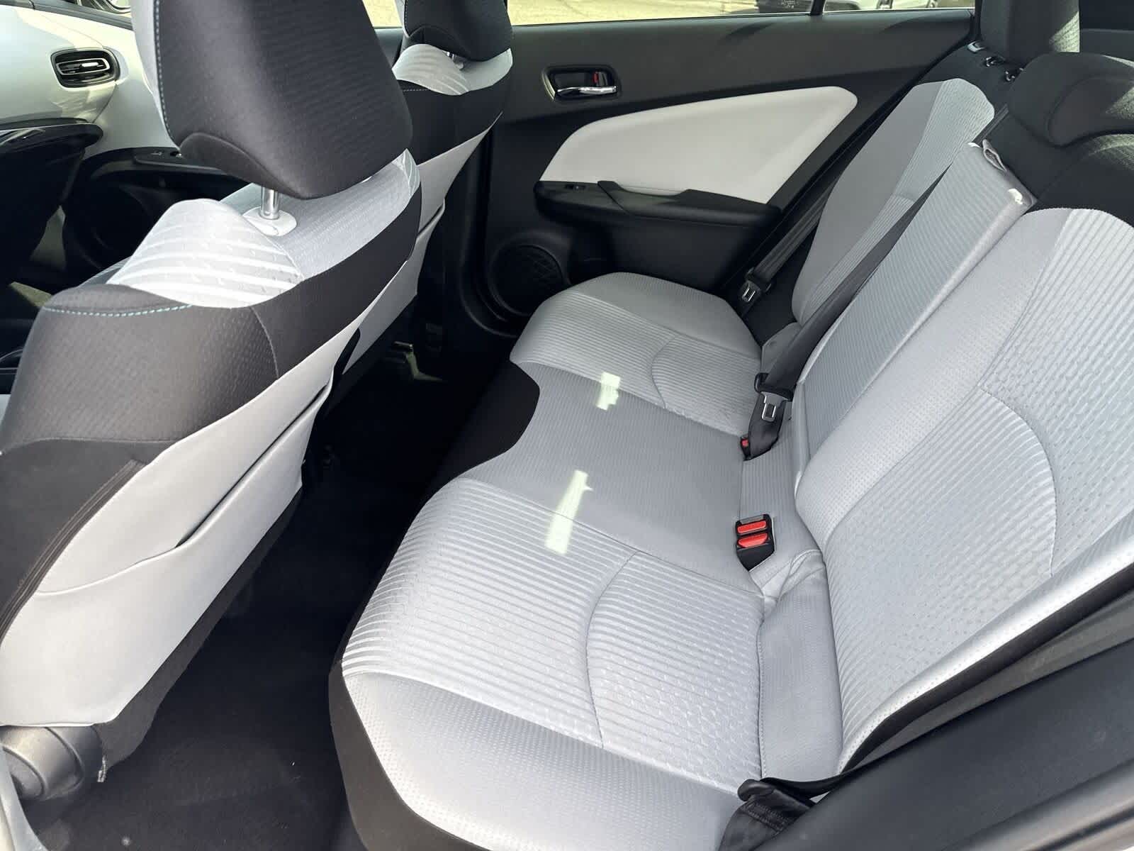 Toyota Prius Two 2016