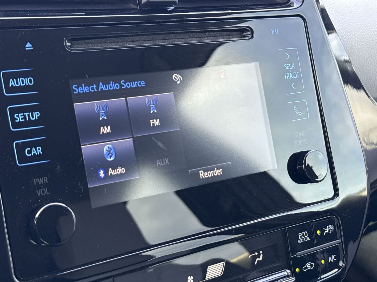 Toyota Prius Two 2016