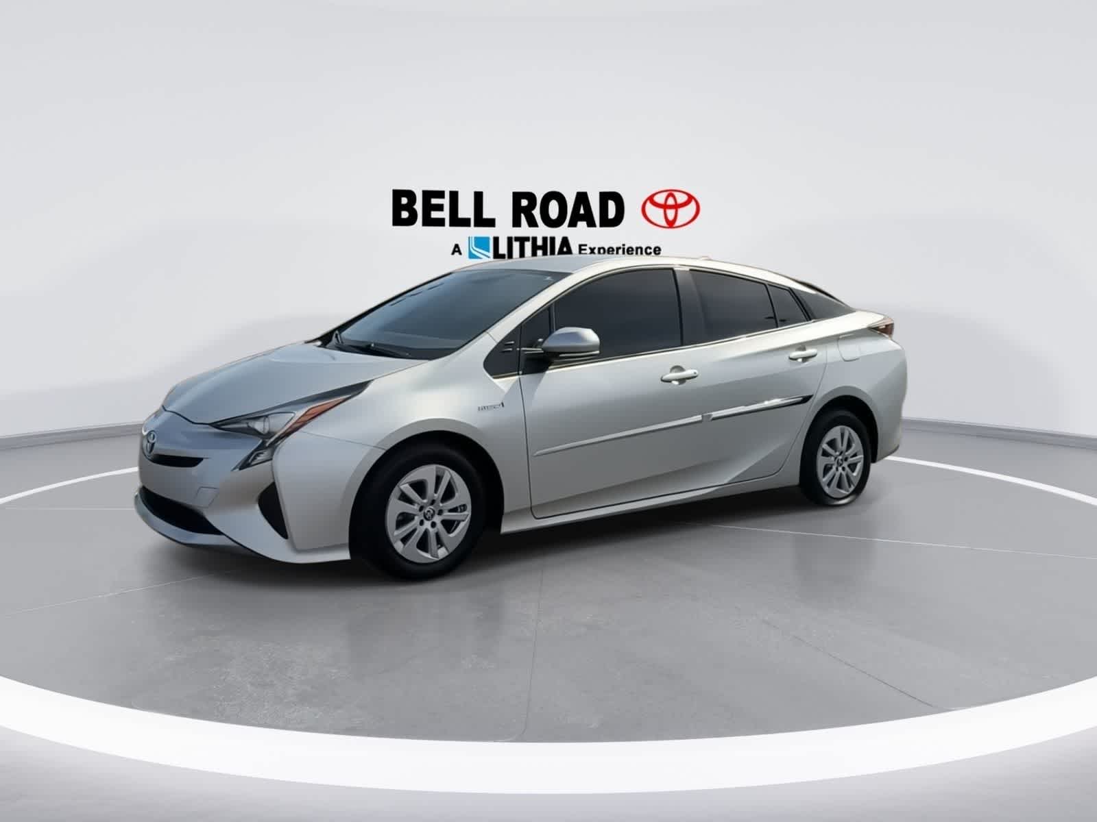 Toyota Prius Two 2016