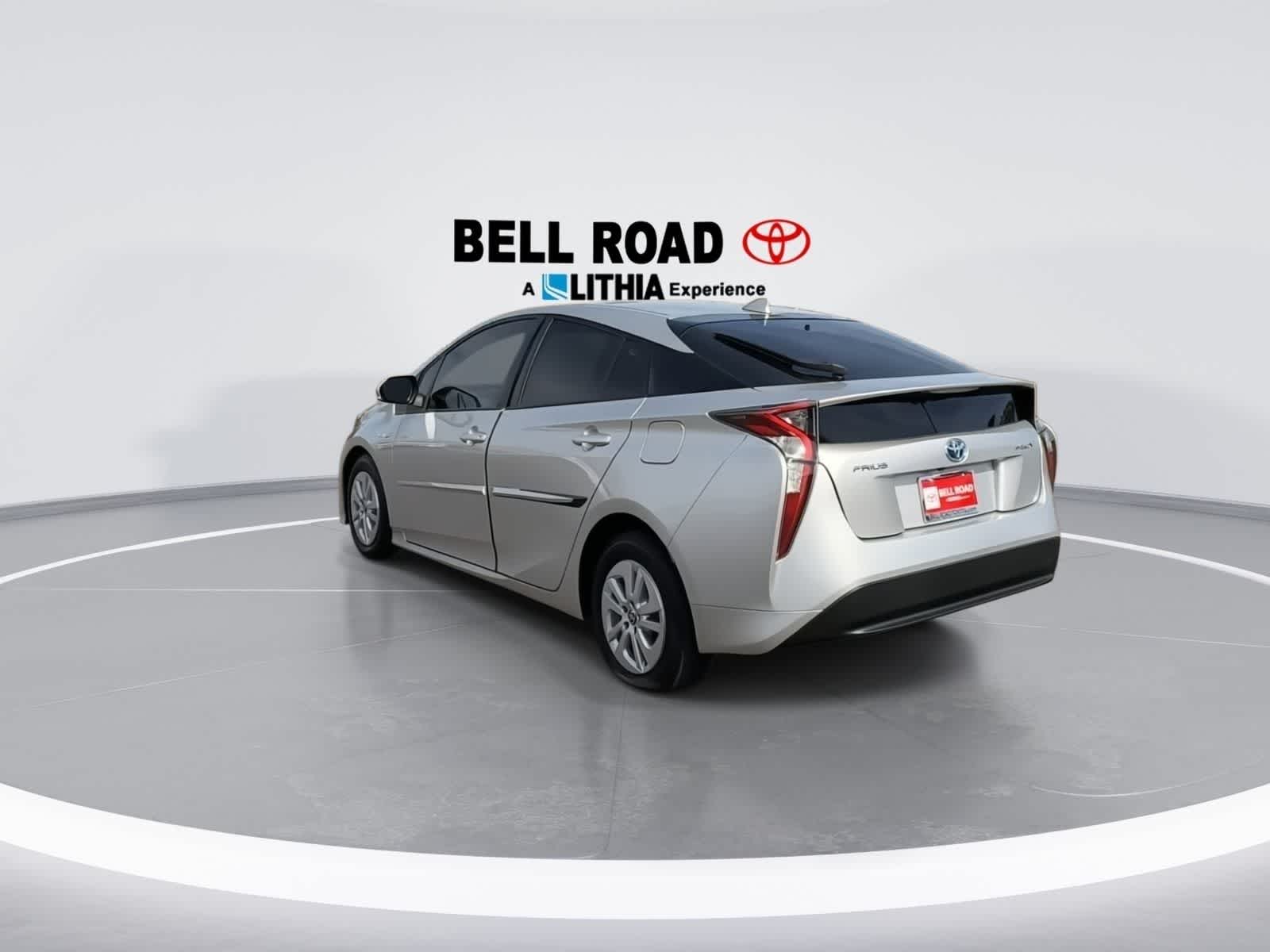 Toyota Prius Two 2016