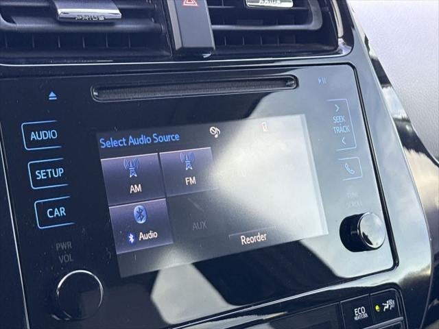 Toyota Prius Two 2016