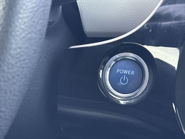 Toyota Prius Two 2016