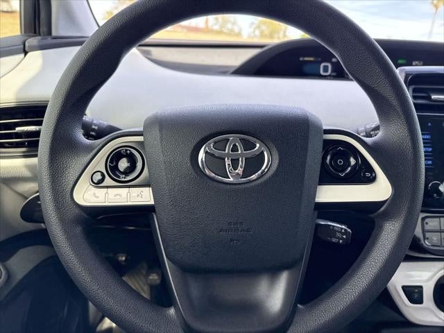 Toyota Prius Two 2016